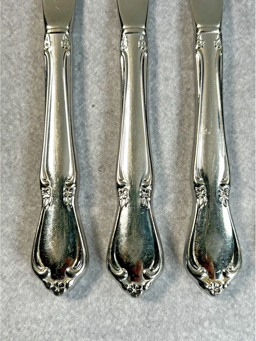 Oneida chateau stainless